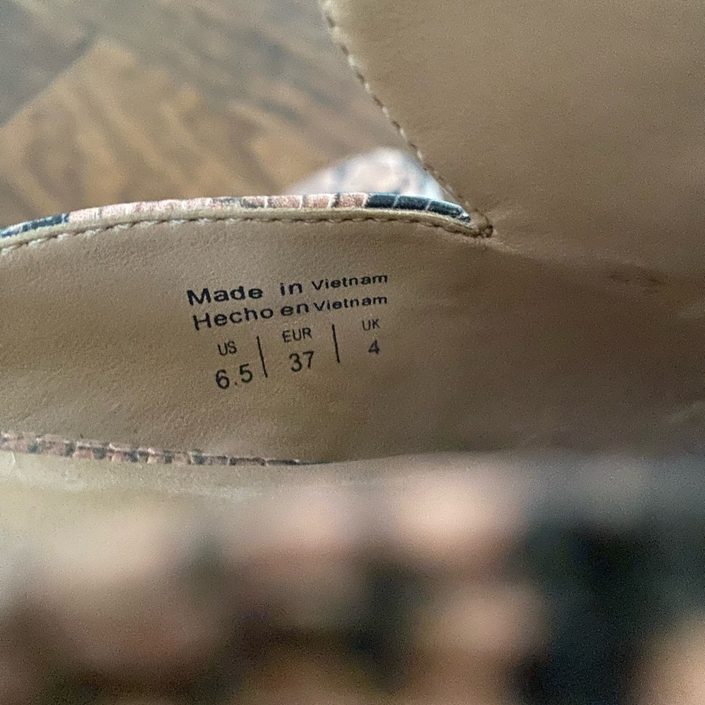 Call it Spring Mules Size 6.5 - Picture 6 of 8